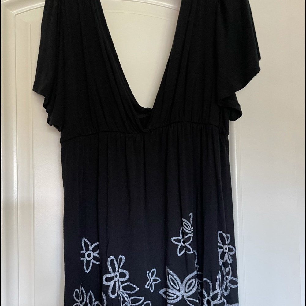 Super cute Black flattering Top 3X